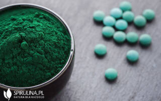 Jak zażywać Spirulinę? Ile razy dziennie i po ile tabletek?