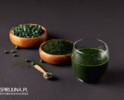 Spirulina – tabletki, kapsułki czy proszek?