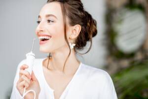 Jak irygatory stomatologiczne rewolucjonizują domową higienę jamy ustnej?